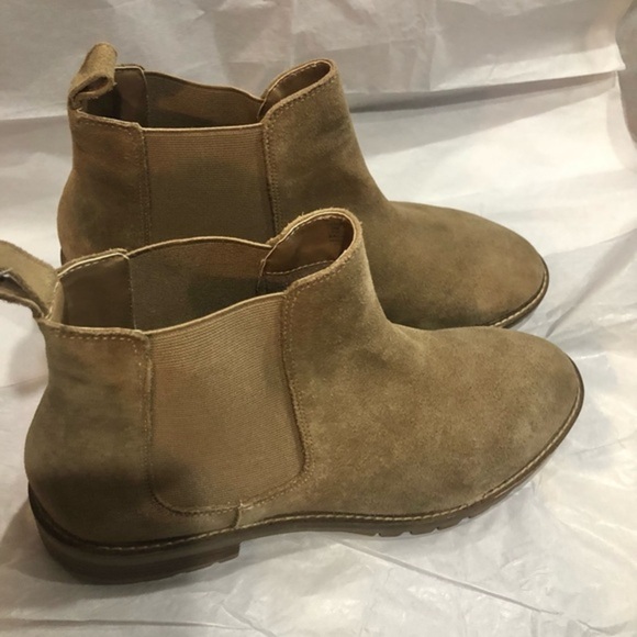 Steve Madden oatmeal Suede Leopold slip on Chelsea ankle‎ boot Booties size 12 - Picture 3 of 12